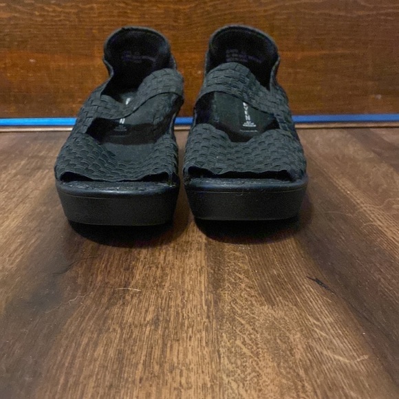 Steve Madden black wedge sandals. - Picture 3 of 6